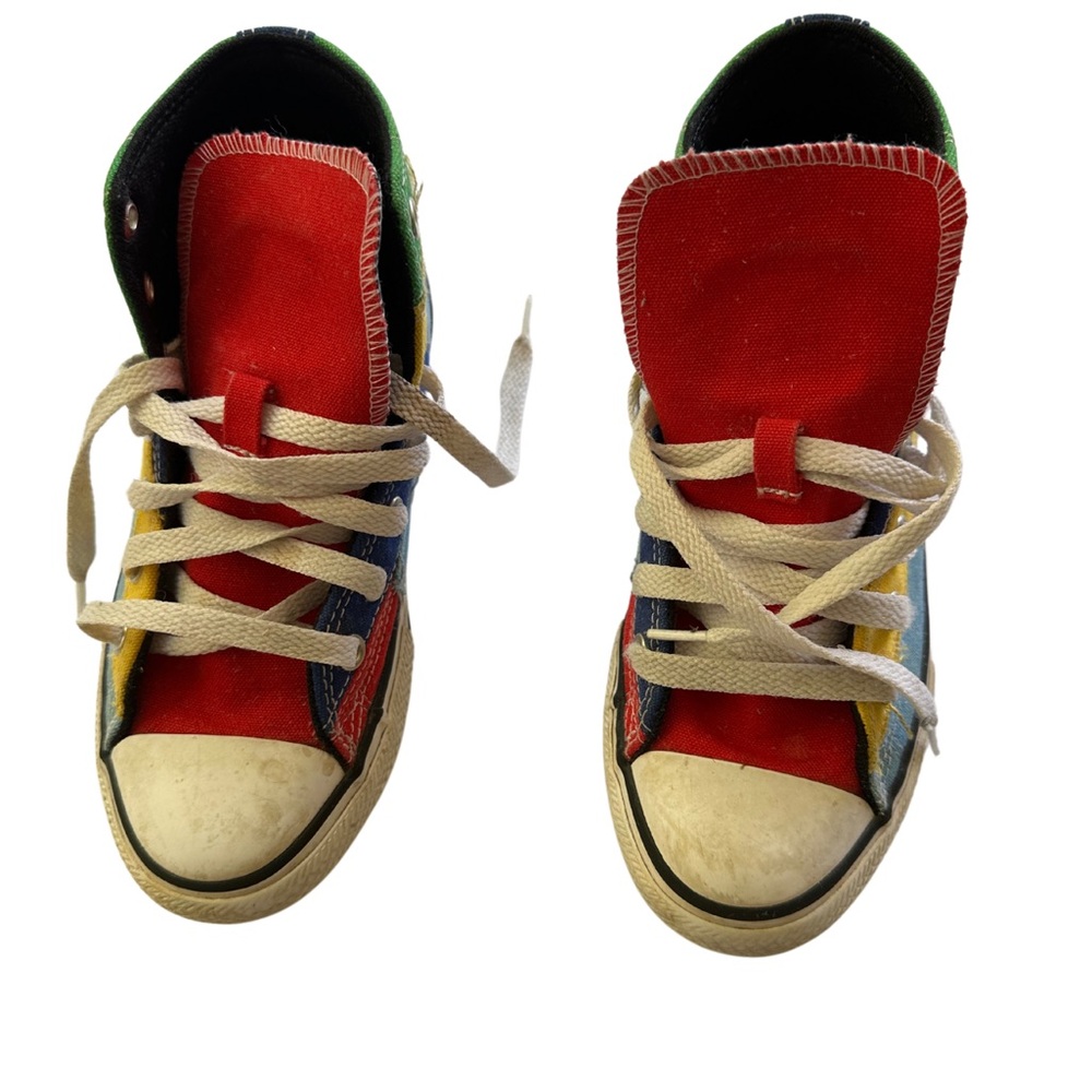 Converse All Star Chuck Taylor High Top Sneaker Size .2